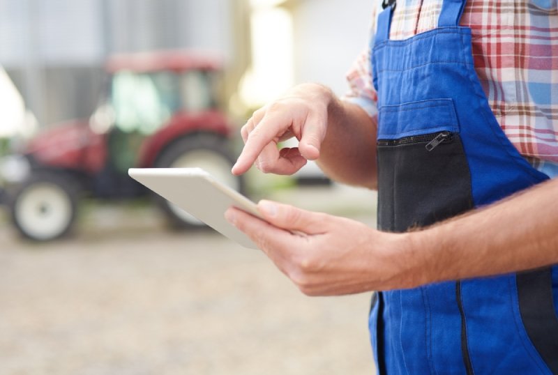 Agricultural-equipment-financing-canada